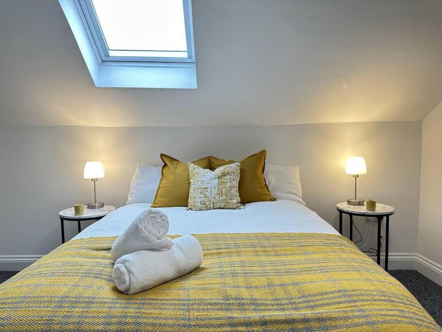 Cosy, Charming 2-bedroom Oasis