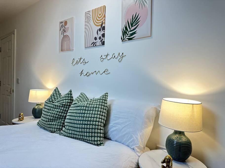 Appartement Cosy, Charming 2-bedroom Oasis *